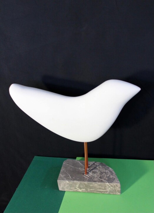 Sculpture titled "Gabbianella" by Ettore Altieri, Original Artwork, Stone