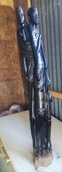 Ebony maasai couple /family tree 雕塑, 36x40 in