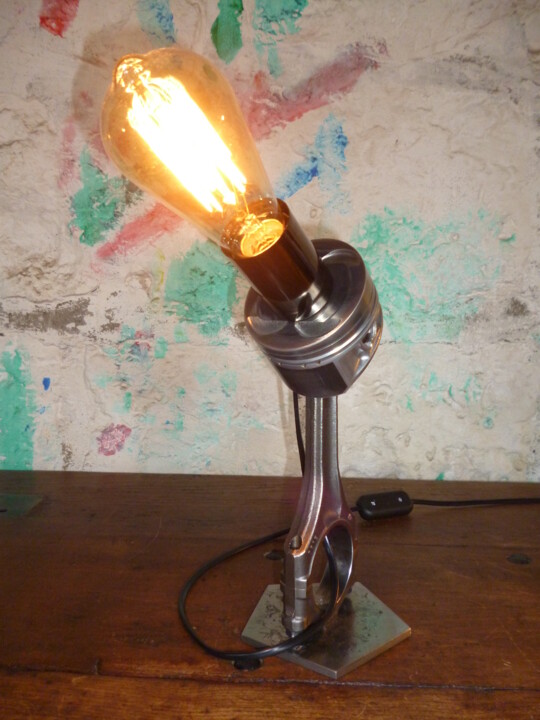 LAMPE - V 6 - Design, 14.6x4.7 in