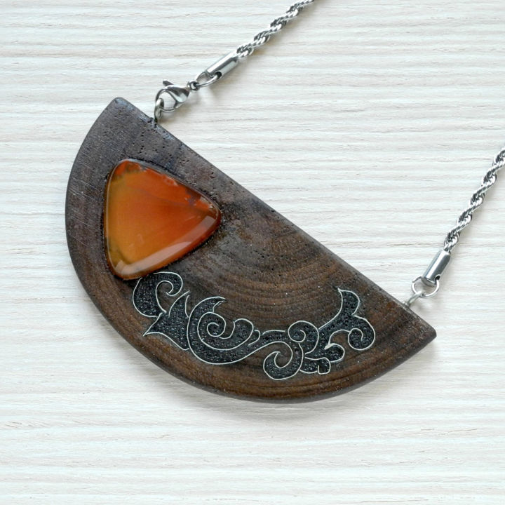 Design getiteld "Large wood necklace…" door Valerii Latyshev, Origineel Kunstwerk, Juwelen