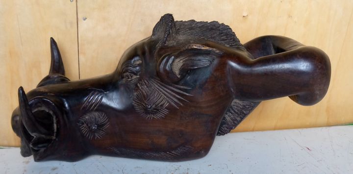 Ebony warthog head 雕塑, 7x13 in
