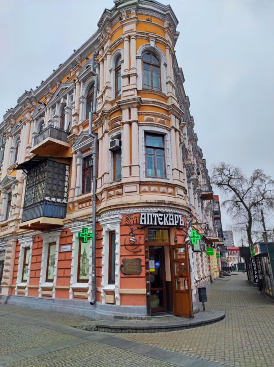 Corner old building 摄影