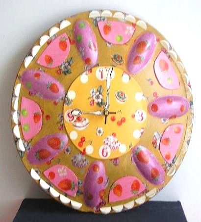 Design intitulée "Horloge gourmande" par Annig Pineau (Ginna), Œuvre d'art originale, Accessoires