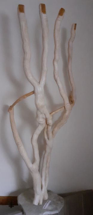 雕塑,  41.3x15.4 in 