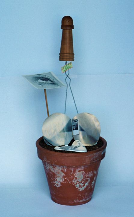 'Man Ray. Déclinaison sur le thème de la terre' 雕塑, 27.6x13.4 in