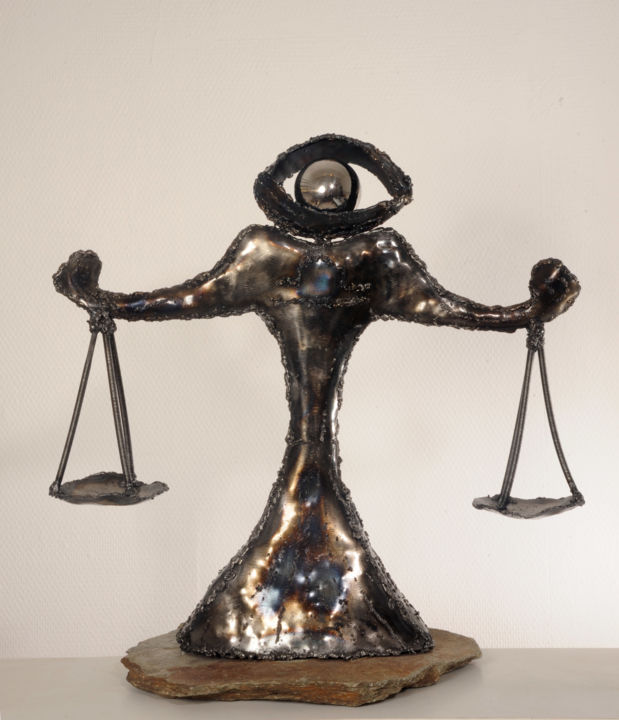 Balance 雕塑, 24.4x17.7 in