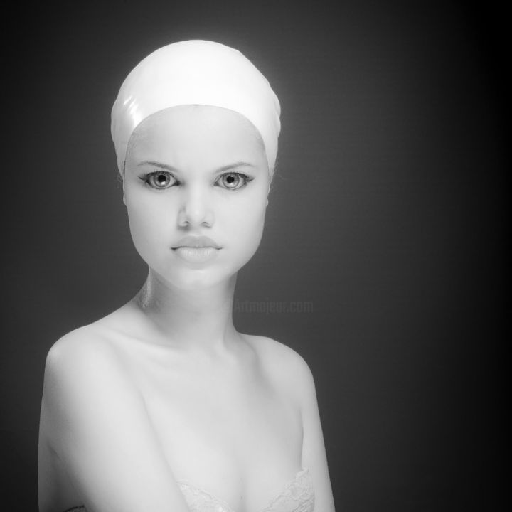 "MirrorMirror1" 摄影, 51.2x51.2 in