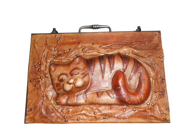 Sculpture titled "CAT PAINTING ART, L…" by Senem Öcal, Original Artwork, Leather