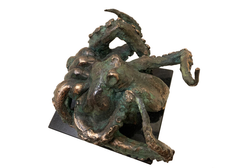 雕塑,  7.9x7.1 in 