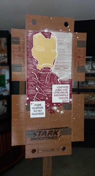 Bois sculpté / IRONMAN... GRAFFITI 雕塑, 40.6x21.9 in