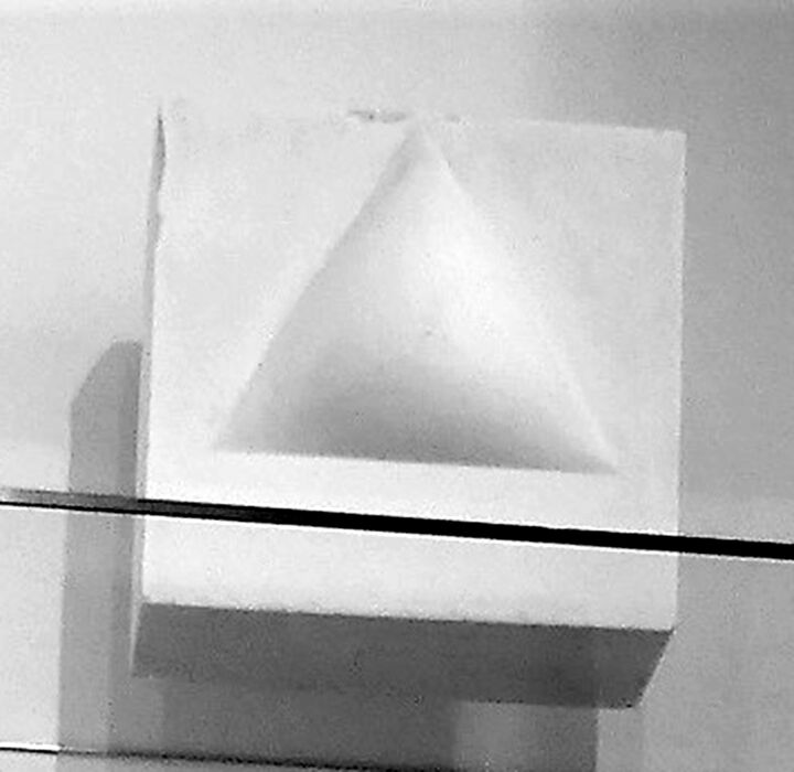 Sculpture intitulée "Volume Courbe O4" par Marcel Mariono, Œuvre d'art originale, Plâtre