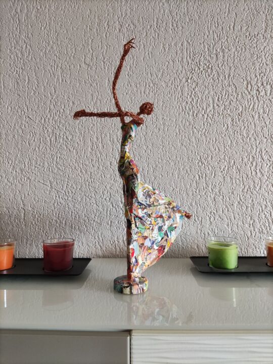 Danseuse cuivre et papier mâché 雕塑, 17.7x7.9 in