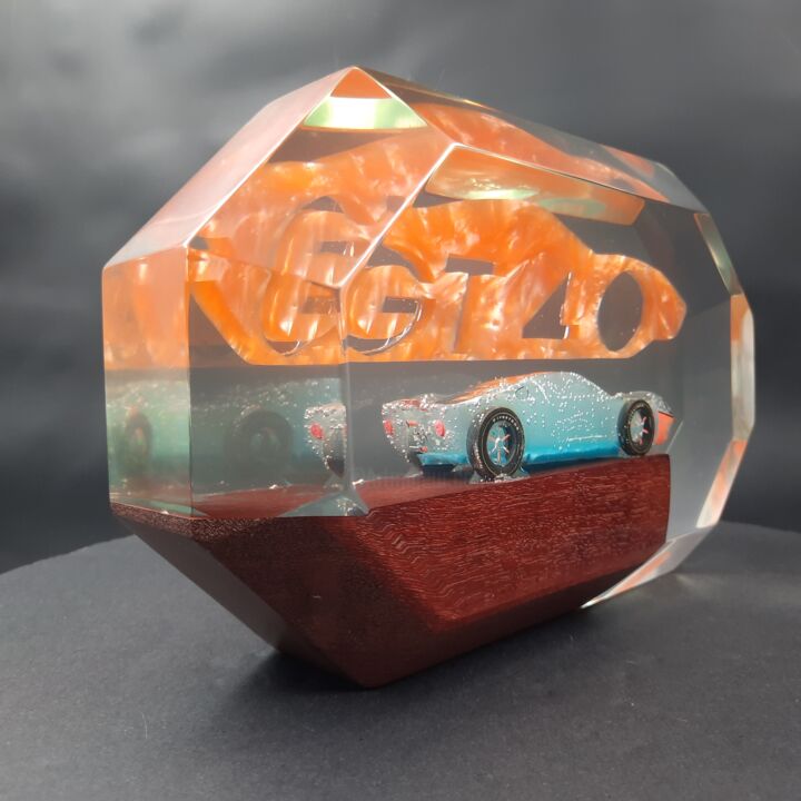 雕塑 标题为“RUBIS BUBBLE GT 40…” 由Joseph Ducrocq (MATLAB STUDIO), 原创艺术品, 树脂