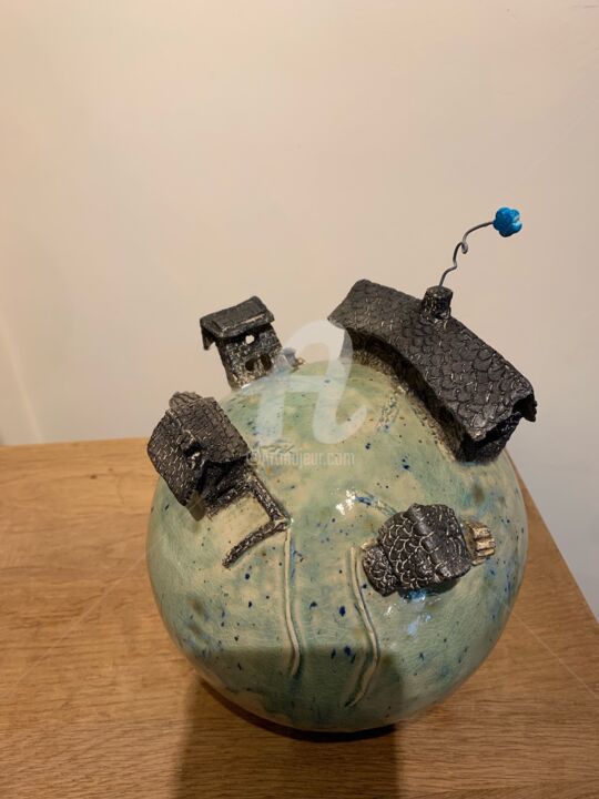 Sculpture titled "Gaia Al Betchou Pire" by D.J.Sculpteur, Original Artwork, Terra cotta