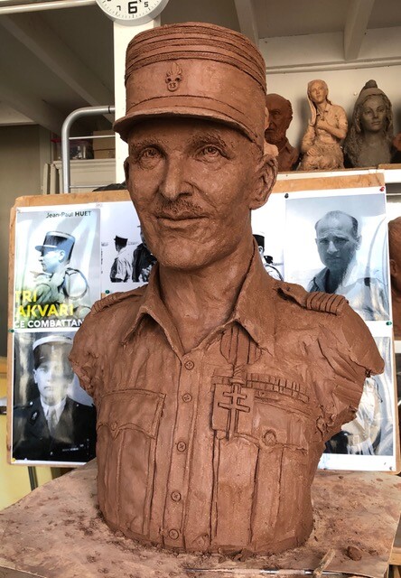 Le lieutenant-colonel Dimitri AMILAKVARI, prince combattant 雕塑, 22.8x15 in