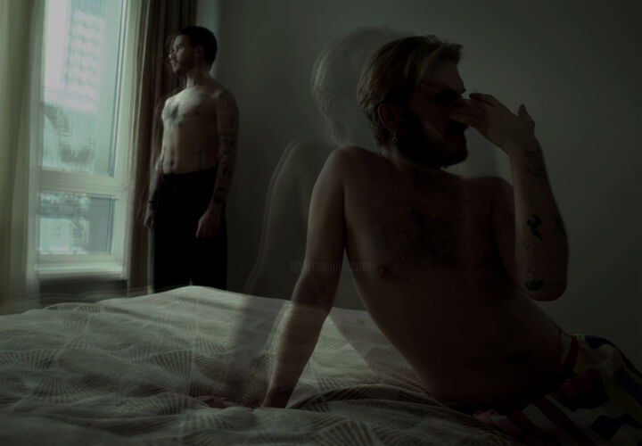 Photography titled "dsfywpe \ A man. A…" by Leni Smoragdova, Original Artwork, Analog photography