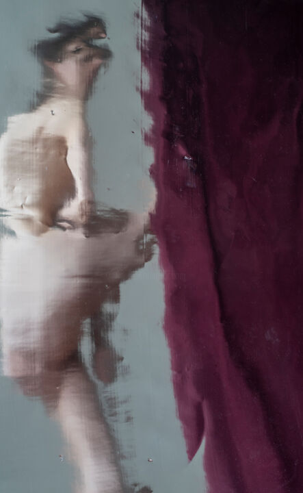 Photographie intitulée "In-out model (№7)" par Apollinariia Ilina, Œuvre d'art originale, Photographie numérique