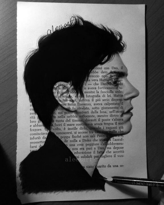 Drawing titled "Disegno a pennaepen…" by Sir Fashion Wrld, Original Artwork, Pencil