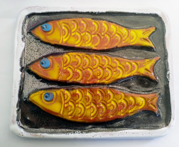Carreau de faïence décor 3 sardines jaunes 雕塑, 6.9x8.1 in