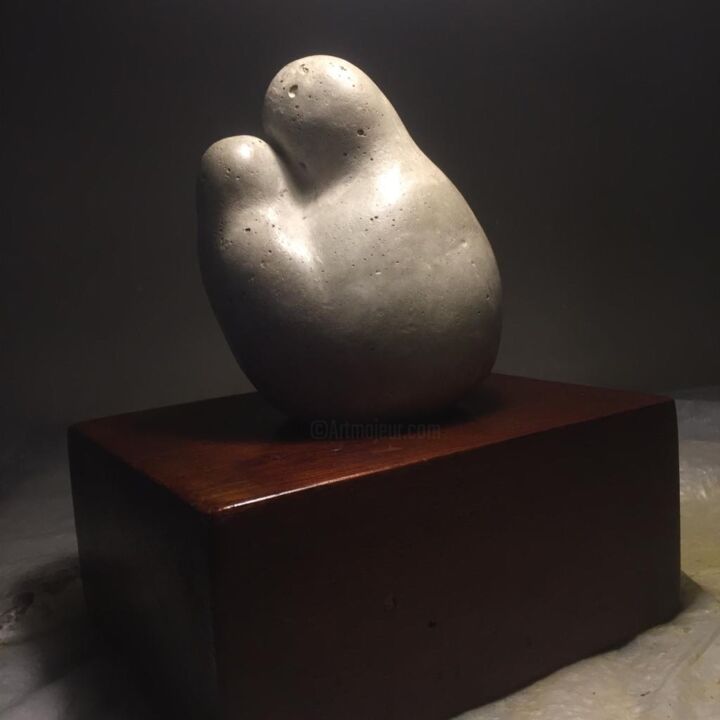 제목이 "Mother and Child # 1"인 조형물 Daniel Gomez로, 원작, 콘크리트