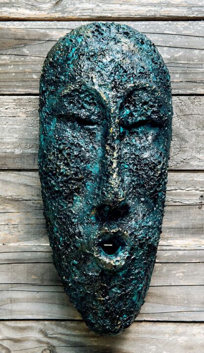 Masque: Ufimata 雕塑, 17.7x6.3 in
