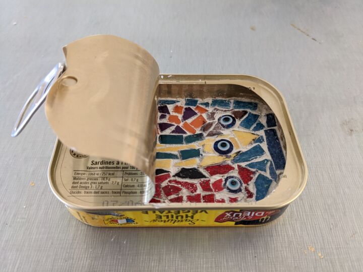 Boite de sardines à l huile 雕塑, 4.7x2.8 in