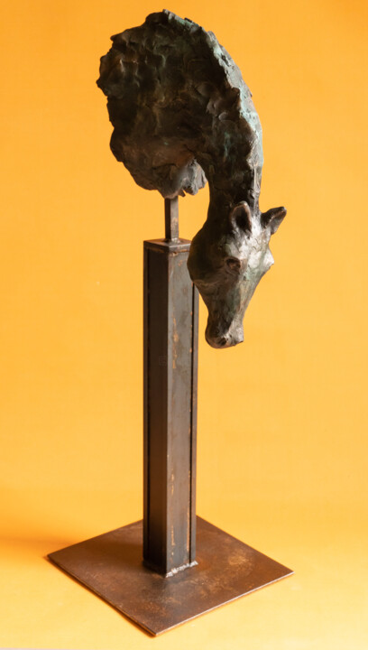 ***Maestro*** 雕塑, 26.8x10.2 in