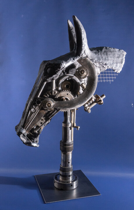 ***Cyber Horse*** 雕塑, 28.7x19.3 in