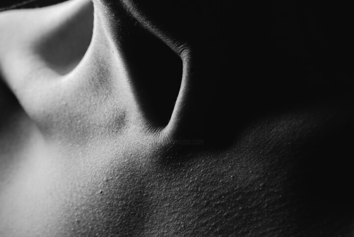 UnNude no.6 - Limited Edition 1 of 5 摄影, 19.7x27.6 in