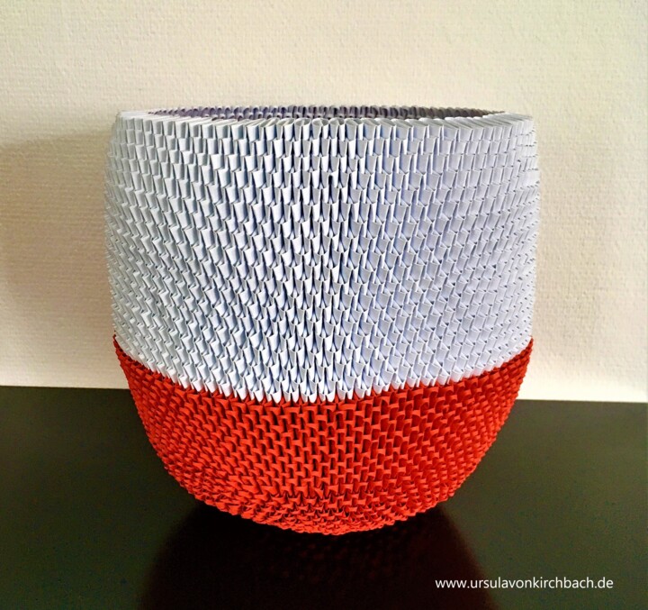 "Papierobjekt in Wei…" başlıklı Heykel Ursula Von Kirchbach tarafından, Orijinal sanat, Kâğıt