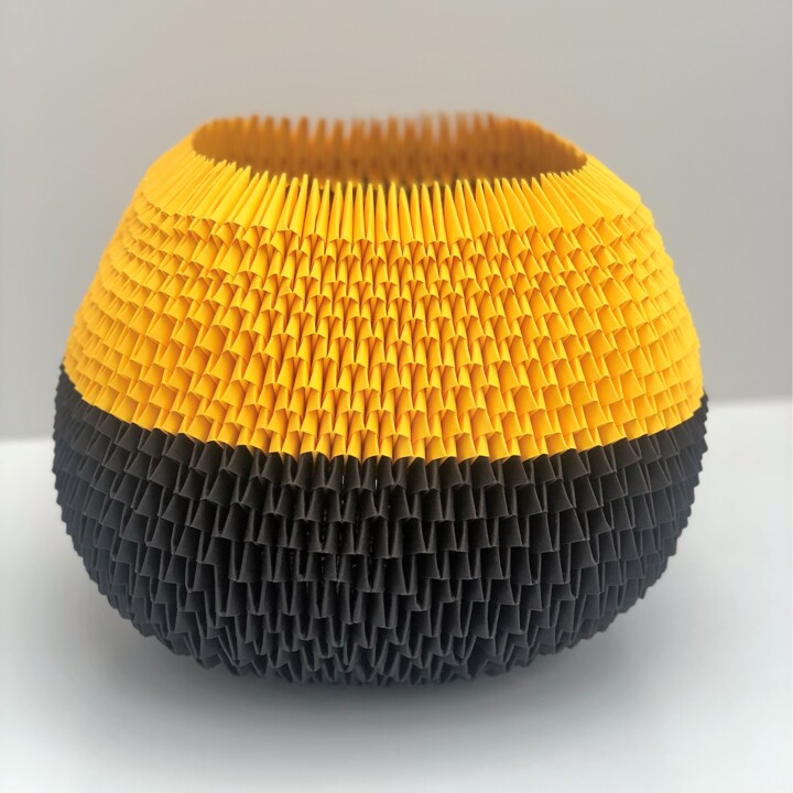 "Papierobjekt in Gel…" başlıklı Heykel Ursula Von Kirchbach tarafından, Orijinal sanat, Kâğıt