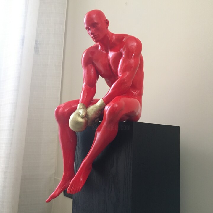 LIFE IS A BATTLE (RED) 9/50 雕塑, 26.4x18.1 in