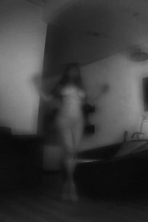 Mistress of Erotic Dreams 摄影, 23.6x15.8 in