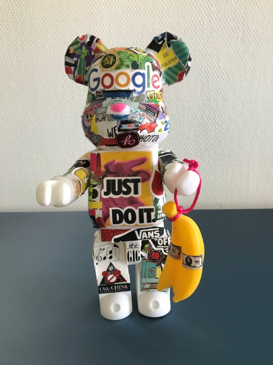 Sculpture titled "Brick Bear GG" by Nikv, Original Artwork, Collages