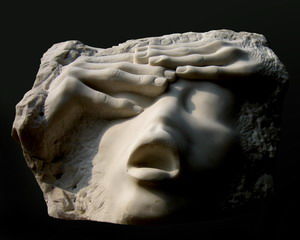 Sculptuur getiteld "《梦断家园》汉白玉雕刻" door Xue Jun Yang, Origineel Kunstwerk