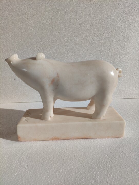 Scultura intitolato "Pink Piggy" da Achille Chiarello, Opera d'arte originale, Pietra