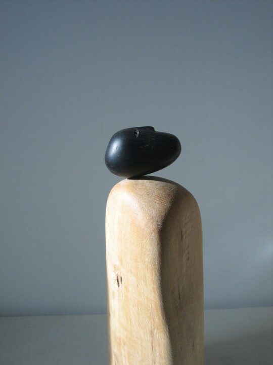 Sculptuur getiteld "The hill of the sta…" door Liquette-Gorbach, Origineel Kunstwerk, Hout