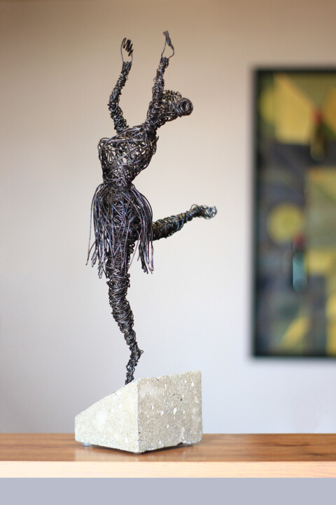 Grace (45x20x10cm 1.9kg iron, basalt) 雕塑, 17.7x7.9 in