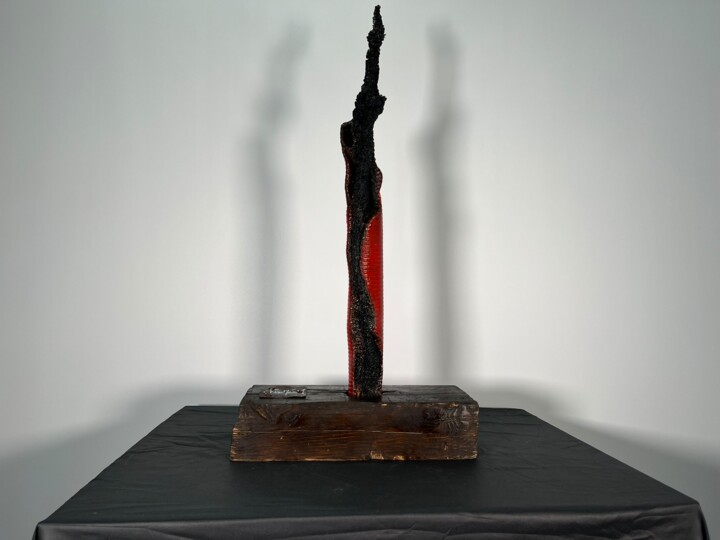 DESPUÉS DEL INCENDIO 雕塑, 29.5x13.8 in