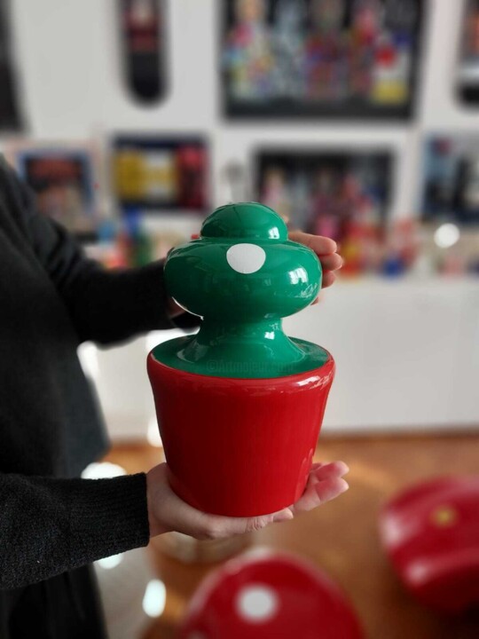 Alter Ego Token Cactus 雕塑, 9.5x5.9 in