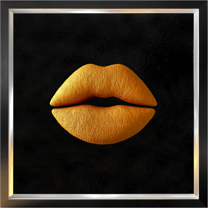 GOLDEN LIPS 雕塑, 44.5x44.5 in