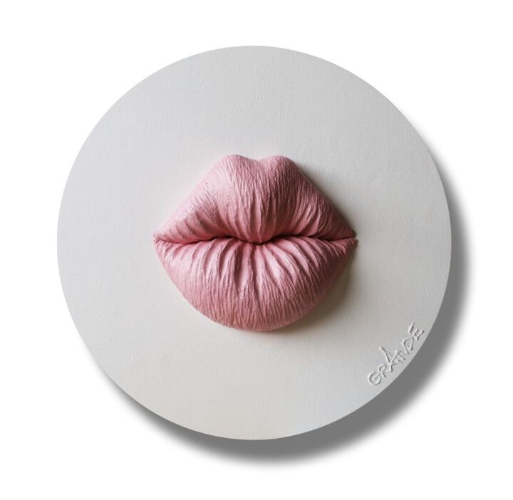 MARSHMALLOW KISS 雕塑, 19.7x19.7 in