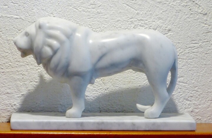 Carrara Marble Animal - Lion One 雕塑, 6.7x11.4 in