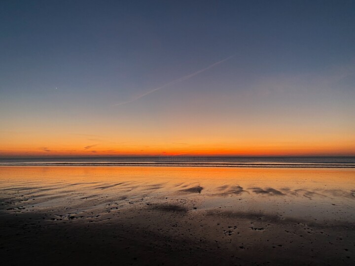 Photography titled "The Place to be" by Solveig Munier, Original Artwork, Digital Photography Mounted on Aluminium