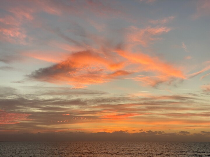 Photography titled "Sunset rosé" by Solveig Munier, Original Artwork, Digital Photography Mounted on Metal