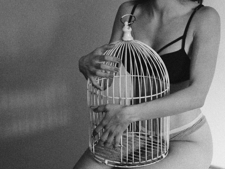 摄影 标题为“Holding unto” 由Dzovig Arnelian, 原创艺术品, 光绘摄影