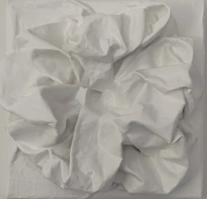 Chouchou 雕塑, 7.9x7.9 in