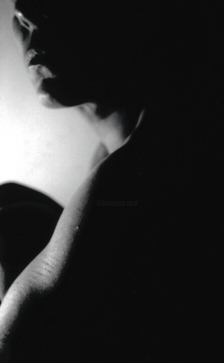 Shoulder Line 摄影