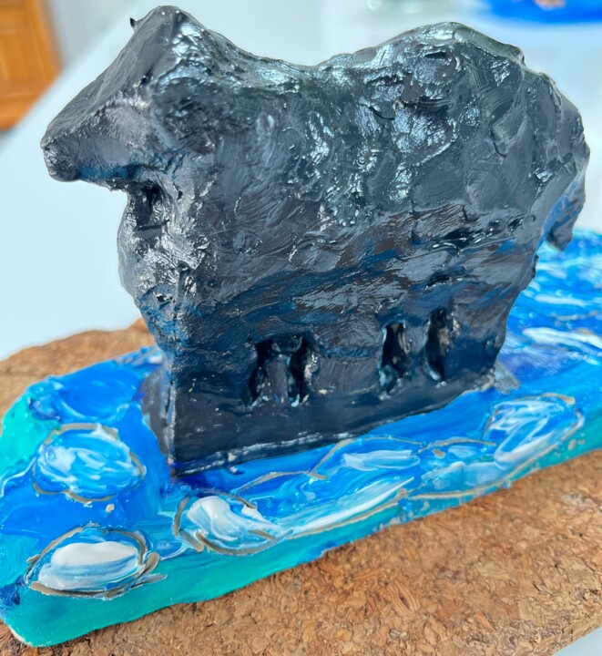 Le mouton noir 雕塑, 5.1x9.8 in