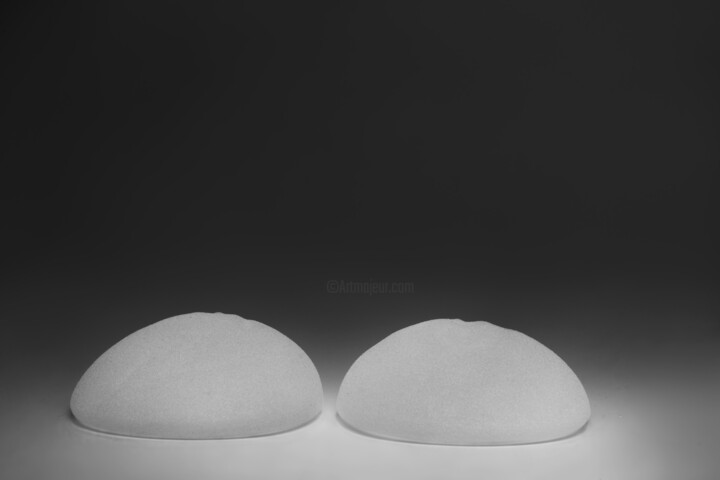 "Two pieces of silicone" 摄影, 23.6x33.1 in